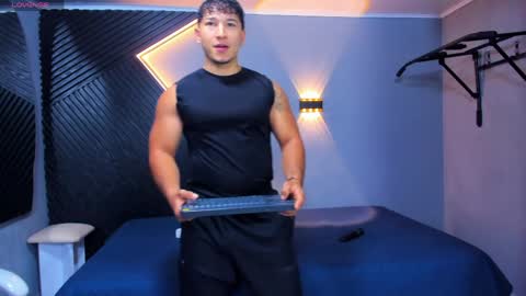 horny_nick18 online show from 8, 4, 2026