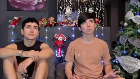 Alex and Camilo online show from 15, 12, 2024