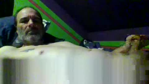 Snapshot of hornycountryman1972 chatting on 4, 10, 2025 hornycountryman online show from 4, 10, 2025
