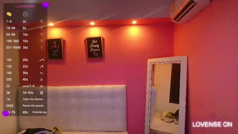 Valentina  online show from 5, 3, 2025