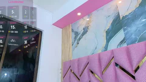 Valentina  online show from 4, 10, 2025