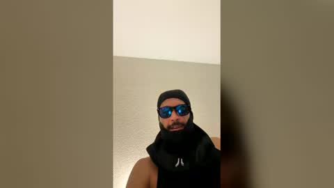 Snapshot of hornylightskin1999 chatting on 1, 6, 2026 hornylightskin1999 online show from 1, 6, 2026