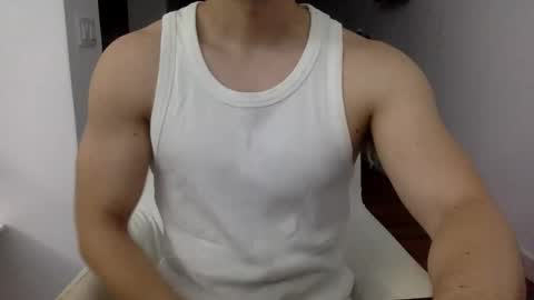 Snapshot of hornyspaniard93 chatting on 10, 6, 2026 hornyspaniard93 online show from 10, 6, 2026