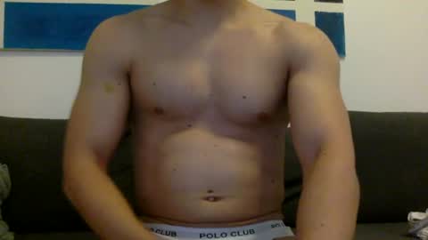 Snapshot of hornyspaniard93 chatting on 18, 6, 2026 hornyspaniard93 online show from 18, 6, 2026