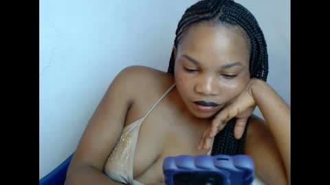 Snapshot of hornyxbum chatting on 12, 1, 2025 hornyxbum online show from 12, 1, 2025