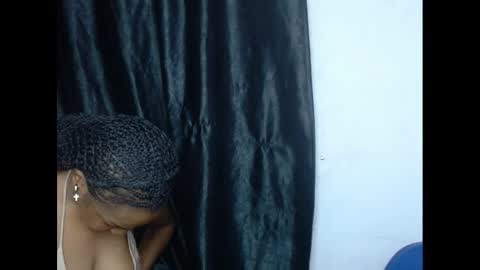 Snapshot of hornyxbum chatting on 12, 1, 2025 hornyxbum online show from 12, 1, 2025