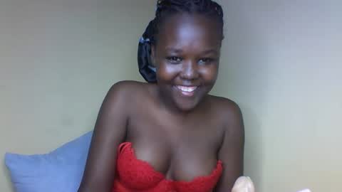Snapshot of hornyy_cutie chatting on 1, 12, 2025 Its Cora online show from 1, 12, 2025