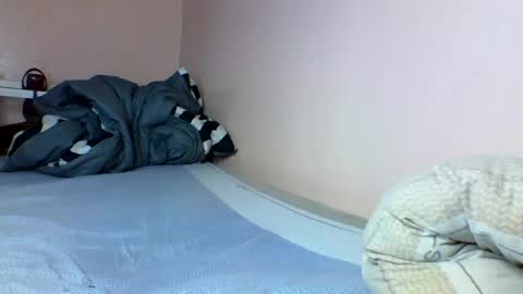 Snapshot of hornyy_cutie chatting on 4, 8, 2026 Its Cora online show from 4, 8, 2026