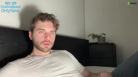 Snapshot of hot8pack01 chatting on 14, 2, 2025 Edward aka Wolf online show from 14, 2, 2025