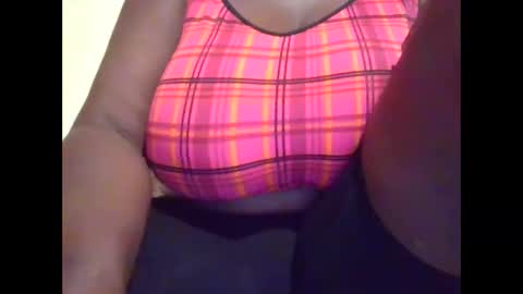 Snapshot of hot_alynn chatting on 23, 10, 2025 ALLYN online show from 23, 10, 2025