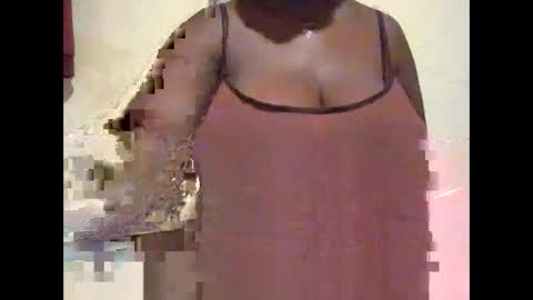 Snapshot of hot_alynn chatting on 5, 11, 2025 ALLYN online show from 5, 11, 2025