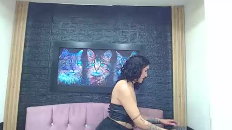 Snapshot of hot_and_fucking_girl chatting on 24, 10, 2025 hot_and_fucking_girl online show from 24, 10, 2025