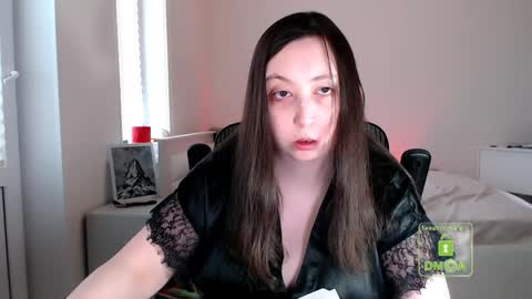 Lila online show from 5, 4, 2026