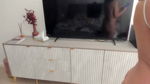 AnaVicky online show from 5, 3, 2025