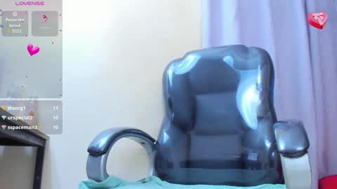 Snapshot of hot_beauty__ chatting on 8, 2, 2025 VALENTINA online show from 8, 2, 2025