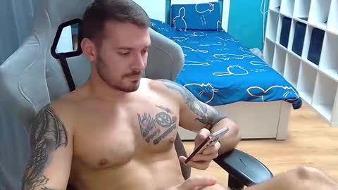 hot_cap_77 online show from 22, 10, 2025