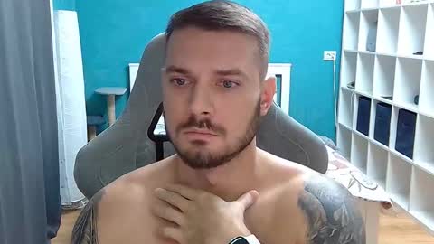 hot_cap_77 online show from 6, 11, 2025