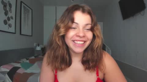 LiluCaroline online show from 16, 2, 2025