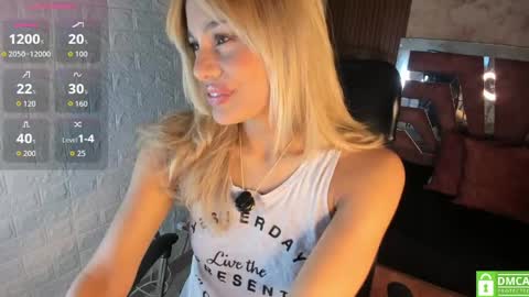Snapshot of hot_cupid01 chatting on 24, 4, 2026 Valery online show from 24, 4, 2026