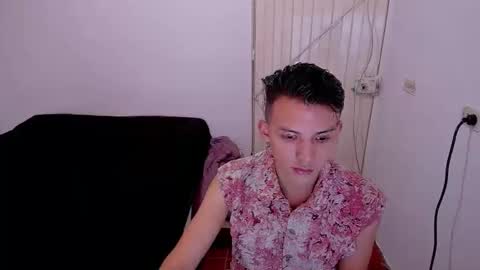 Snapshot of hot_latin_temptation chatting on 29, 3, 2026 Alejandro online show from 29, 3, 2026
