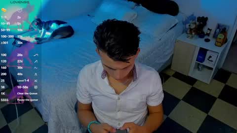 Snapshot of hot_latin_temptation chatting on 30, 5, 2026 Alejandro online show from 30, 5, 2026