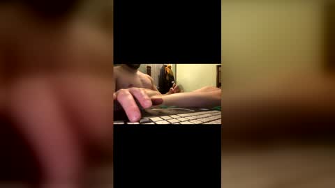 Snapshot of hot_lips12 chatting on 2, 6, 2026 hot_lips12 online show from 2, 6, 2026