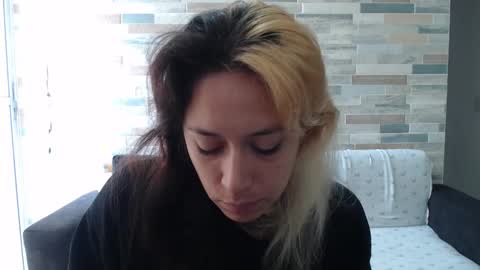 Mia online show from 29, 9, 2025