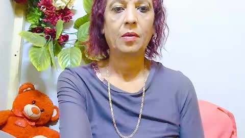 hot queen online show from 22, 7, 2026