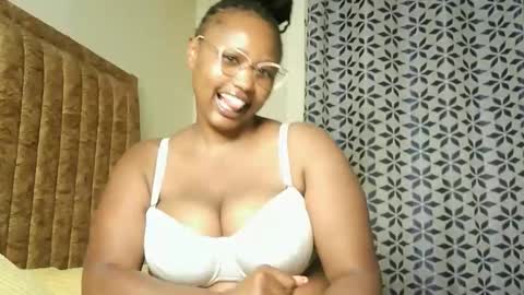 Snapshot of hot_sexxy_babe chatting on 6, 2, 2026 Mercy online show from 6, 2, 2026