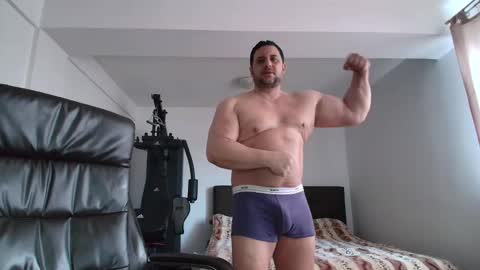 Snapshot of hot_stefano1 chatting on 15, 3, 2026 Stefano.. online show from 15, 3, 2026