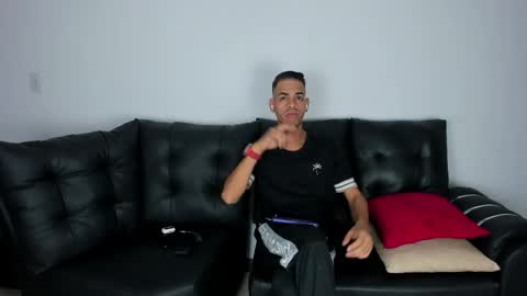 Snapshot of hot_temptation21 chatting on 8, 5, 2026 hot_temptation21 online show from 8, 5, 2026