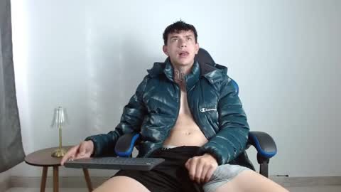 Snapshot of hot_teo1 chatting on 20, 5, 2026 M A T E O online show from 20, 5, 2026