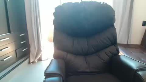 couple without tabus online show from 12, 2, 2025