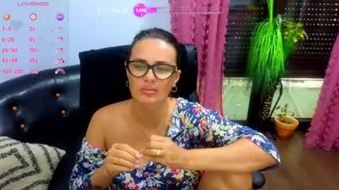 Snapshot of hotanalorena69 chatting on 23, 7, 2026 Lisa online show from 23, 7, 2026