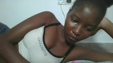 Snapshot of hotbabbee chatting on 22, 6, 2026 love online show from 22, 6, 2026