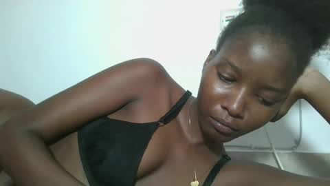 Snapshot of hotbabbee chatting on 26, 6, 2026 love online show from 26, 6, 2026