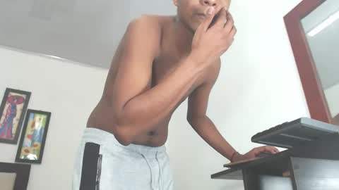 Snapshot of hotboyluxe chatting on 10, 2, 2026 hotboyluxe online show from 10, 2, 2026