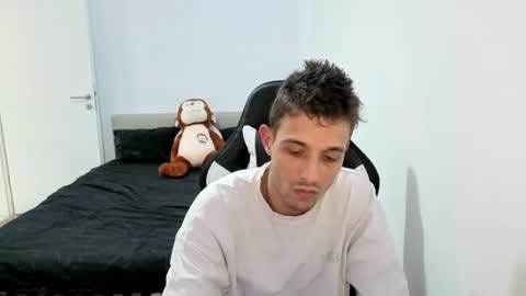 Hotboyshorny online show from 5, 3, 2026