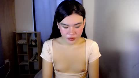 Snapshot of hotbunnyrainx chatting on 11, 11, 2025 rain online show from 11, 11, 2025