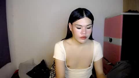 Snapshot of hotbunnyrainx chatting on 6, 6, 2026 rain online show from 6, 6, 2026