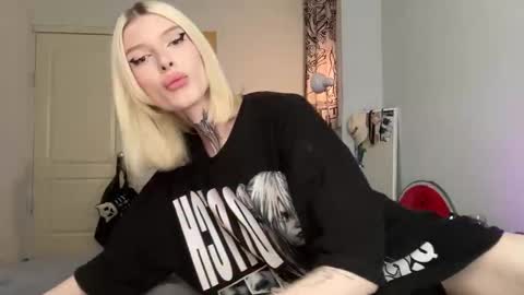 Snapshot of hotchubently chatting on 30, 10, 2025 hotchubently online show from 30, 10, 2025