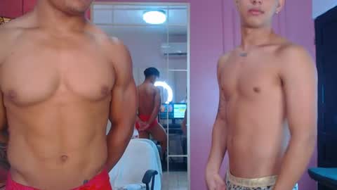 Snapshot of hotcrew_ chatting on 18, 7, 2026 Hussain aaron and Ekko online show from 18, 7, 2026