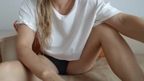 Snapshot of hotginger111 chatting on 29, 9, 2025 hotginger111 online show from 29, 9, 2025