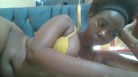 Snapshot of hotgodees chatting on 24, 5, 2026 Queen online show from 24, 5, 2026