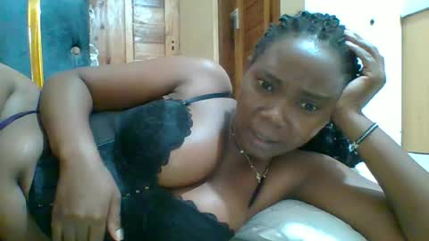 Snapshot of hotgodees chatting on 22, 6, 2026 Queen online show from 22, 6, 2026