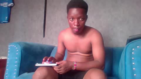 hotguyy001 online show from 12, 3, 2025