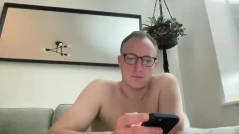 Snapshot of hotholby86 chatting on 10, 12, 2024 hotholby86 online show from 10, 12, 2024