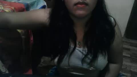 hotiemorenagurl18 online show from 23, 9, 2025