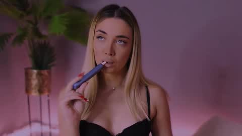 Snapshot of hotjessxx chatting on 6, 1, 2026 Maria online show from 6, 1, 2026