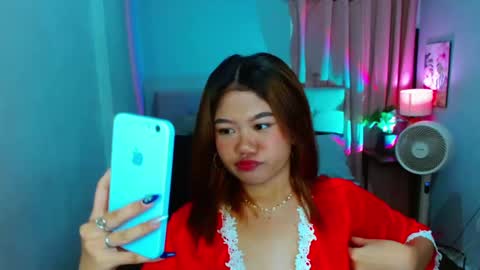 Layla online show from 1, 3, 2025